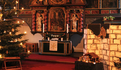 Neujahrskonzert in der noch weihnachtlich geschmückten Kirche - Copyright: Andreas-M. Petersen / Kirchengemeinde Haselau