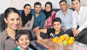 Endlich ein Zuhause gefunden - Die kurdische Familie Bayval - Copyright: Marcelo Hernandez, Hamburger Abendblatt