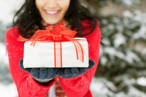 Sammelaktion: Geschenke für Arme  - Copyright: iStockphoto