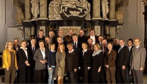 Die erste Kirchenleitung der Nordkirche samt beratender Mitglieder auf ihrer Sitzung am 1. März 2013 in Lübeck - Copyright: Nordkirche