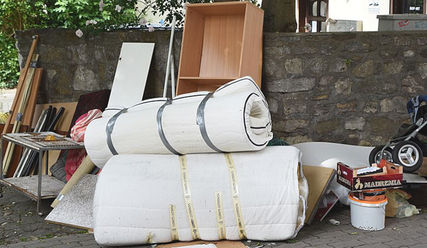 Auch brauchbare Möbel aus dem Sperrmüll werden von 'Stilbruch' gesammelt, aufgefrischt und günstig verkauft - Copyright: © Florian Schneider, CC BY-SA 4.0