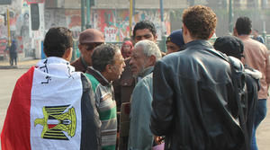 Diskussionen auf dem Tahir-Platz in Kairo &#150; Foto: Paul Steffen - Copyright: Paul Steffen