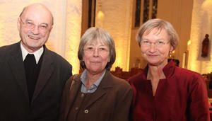 Bischöfin Fehrs (re.) mit Senatorin Jutta Blankau und Weihbischof Jaschke - Copyright: Ralf Niemzig, kirche-hamburg.de