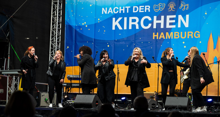 Jessy Martens & Band, Nacht der Kirchen 2022 - Copyright: @pressebild www.pressebild.de