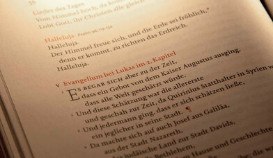 Evangelium bei Lukas im 2. Kapitel - Copyright: Karen Diehn