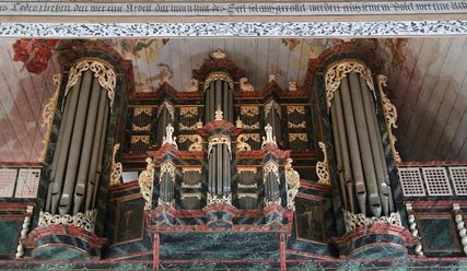 Die prächtige Schnitger-Orgel in der Kirche Neuenfelde - auch sie ist Festivalort - Copyright: Hilger Kespohl