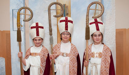 Die Kinderbischöfe 2015: Ella, Ricky und Ronja (von links) - Copyright: Gisela Köhler