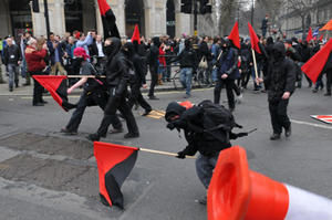 Ausschreitungen bei Protesten in London - Copyright: iStockphoto